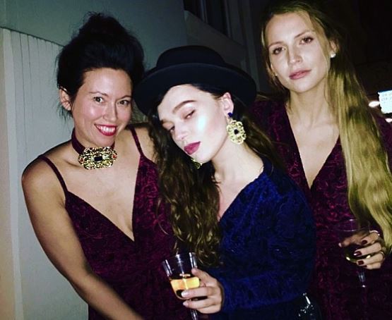 Agnes Agathe Born and her friends