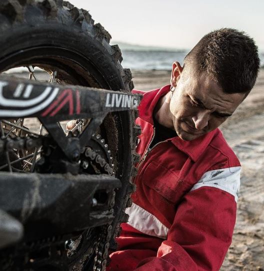 Ahikar is an Automotive Mechatronics Technician