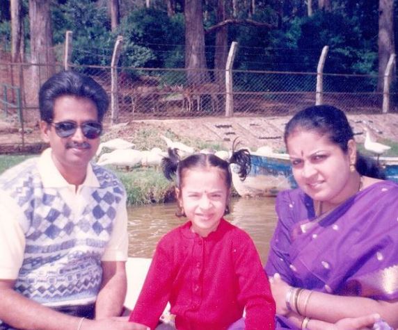 Amrutha Srinivasan and her parents