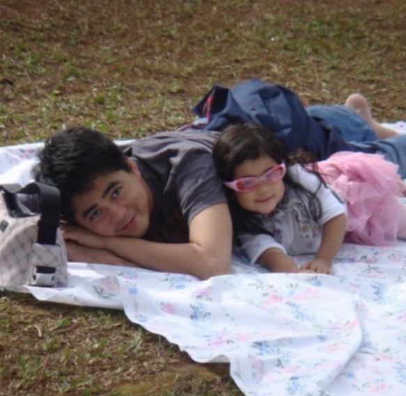 Childhood photo of Niana with her dad Nino Guerrero