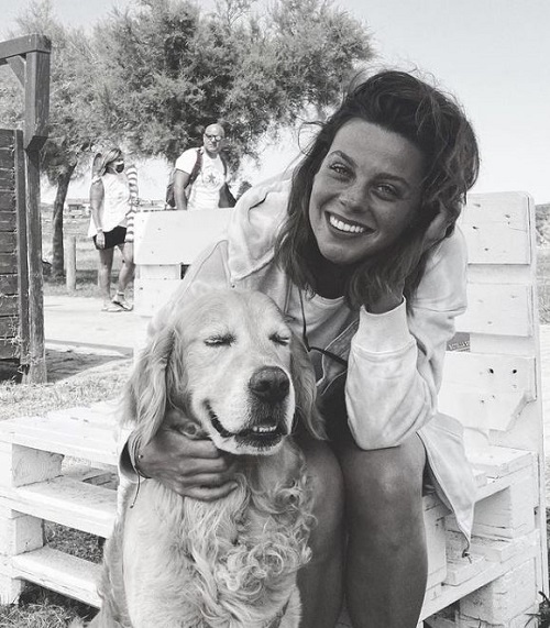 Clara Alvarado has a pet dog