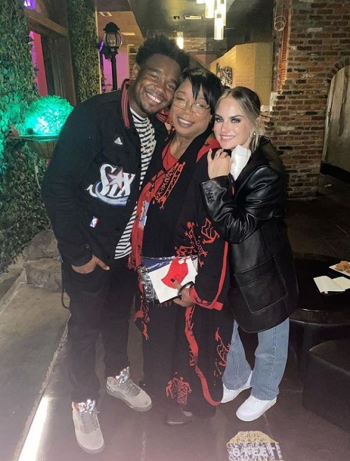 Dexter Darden was photographed with his mother Patricia Darden and girlfriend Joanna Noëlle Levesque aka JoJo