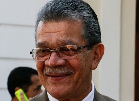 Earle Herrera Age, Birthday & Zodiac Sign