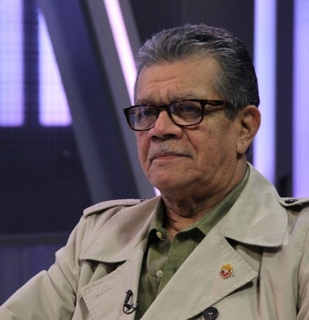 Earle Herrera Wife, Girlfriend Name & Relationships