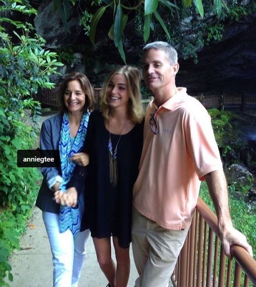Elizabeth Turner mother Annie Turner and her father