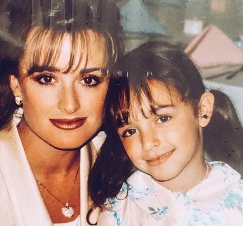 Farrah Aldjufrie is the eldest daughter of Kyle Richards