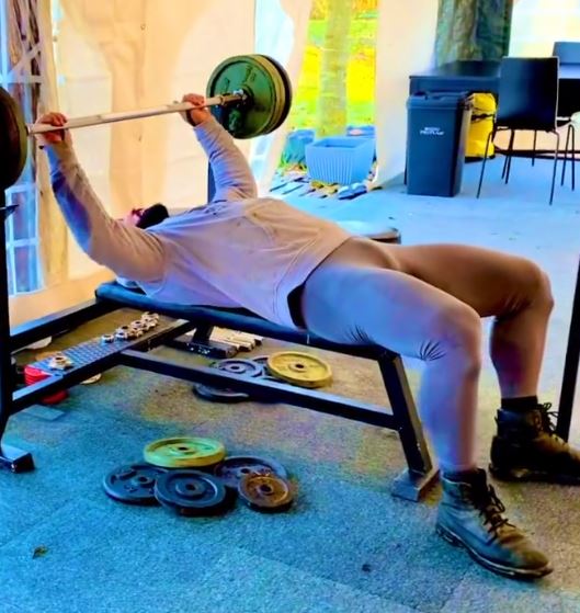 Frederic Sinistra did regular workout