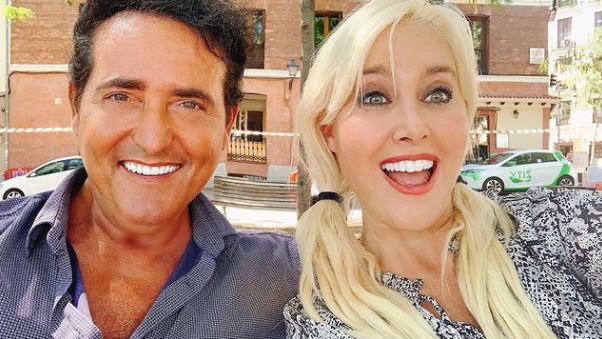 Geraldine with singer Carlos Marín