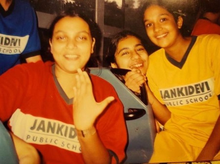 Harleen Sethi School days photo