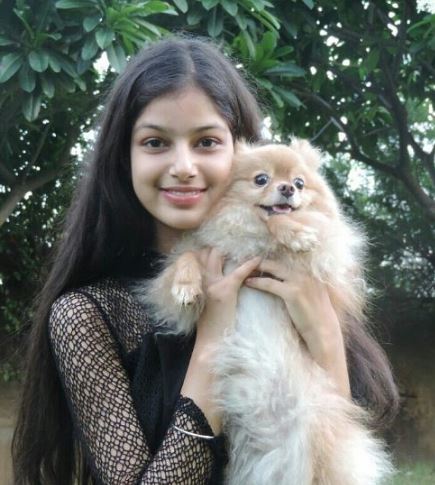 Harnaaz with her pet dog