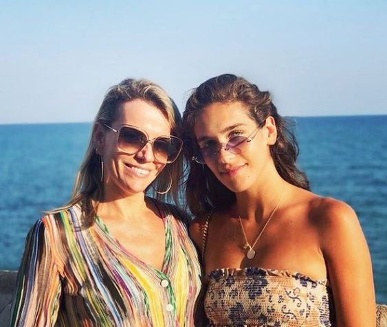 Isabel Pakzad with her mother