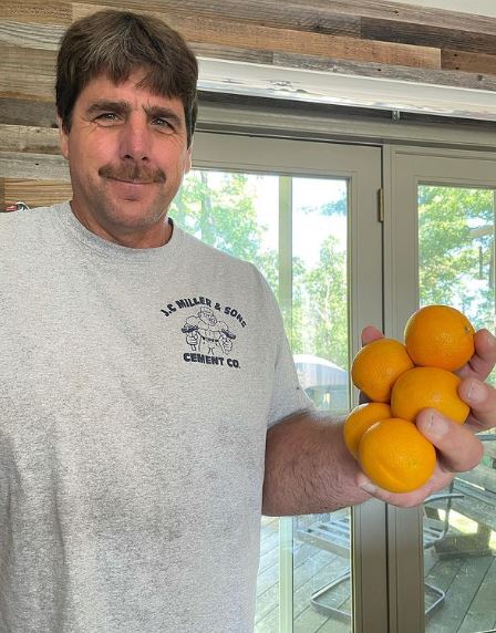 Jeff Dabe prefers to intak fruits