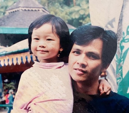Jessica Jane childhood picture with her father