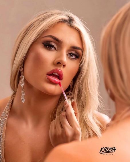 Jessica Woynilko wiki