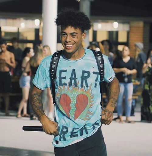 Kamrin Houser has over 273,000 followers on his Instagram account