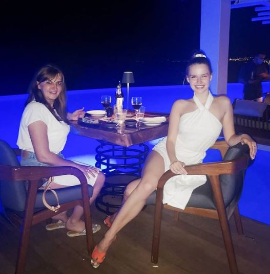 Karolina and her mother Monika Pisarek