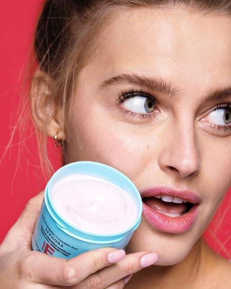Karolina endorses various brands