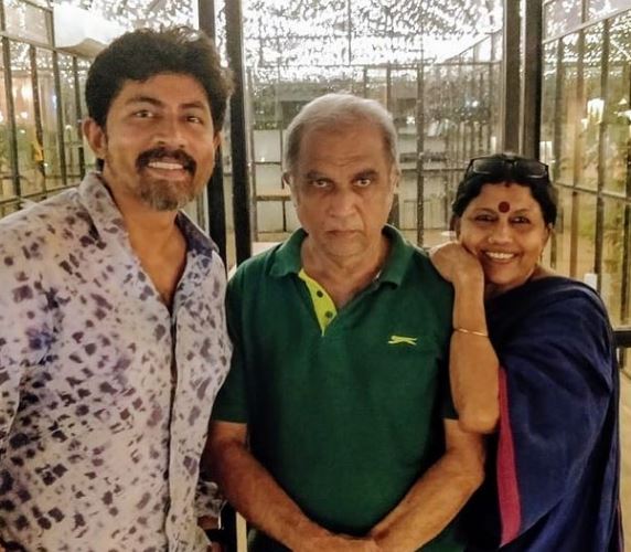 Karthik Kumar father and mother