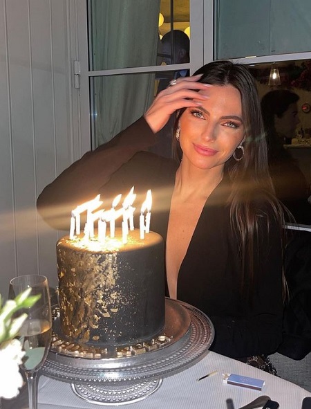 Kelly Piquet Age, Birthday & Zodiac Sign