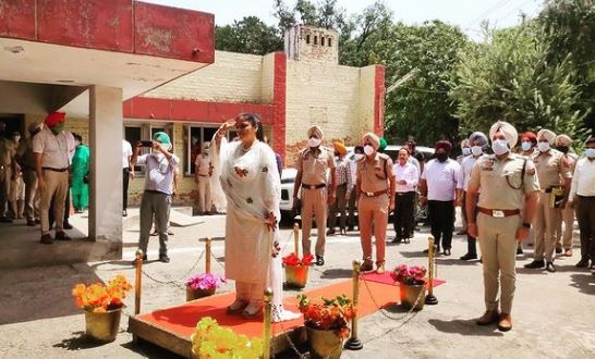 Manisha Gulati received Guard of Honour award in November 2021