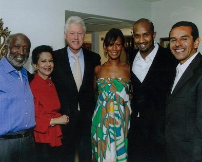 Nicole Avant with her father, mother, brother and a husband