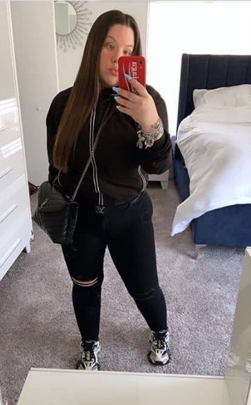Nicole Covone height