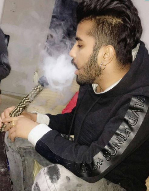 Nishan Khehra is a hookah lover