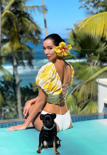 Noella Bergener has a pet dog Riri