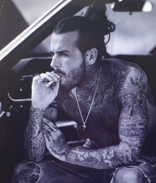Pete Wicks has a habit of smoking
