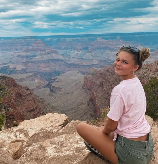 Ruby Rose Turner likes traveling