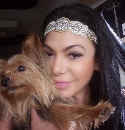 Tania Mendoza with her pet