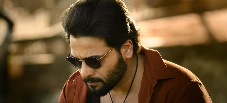 The role of Suriya Madhagaja is played by Sriimurali