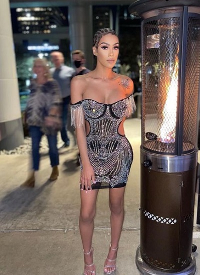 Tiara Renee height is 5 feet 6 inches