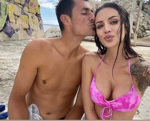Vanessa Sierra was photographed with her then-boyfriend Bernard Tomic