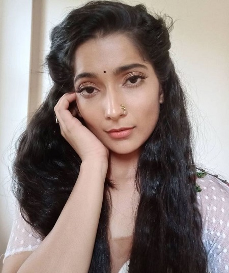 Vartika Jha Wiki & Bio