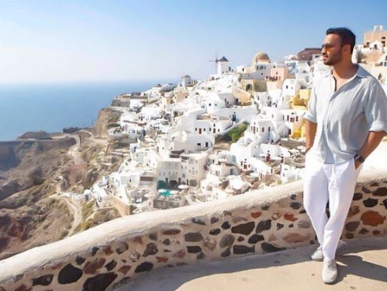 Vicky Jain is a traveling lover