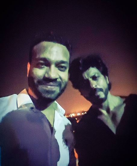 Vicky Jain with Shahrukh Khan
