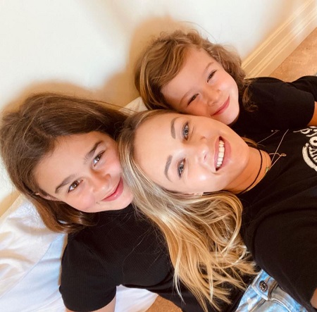 Ambyr Childers with her daughter
