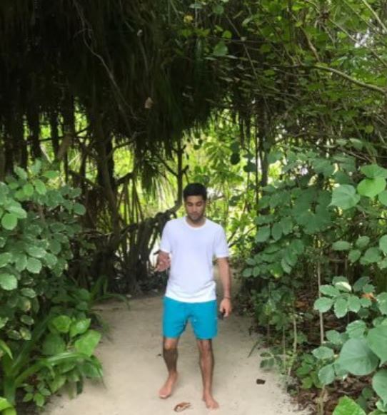 Anmol Ambani loves traveling
