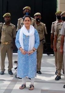 Aparna Yadav height