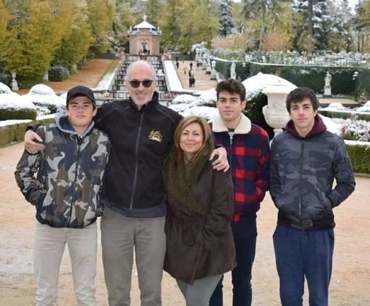 Benji Krol with his father mother and brothers