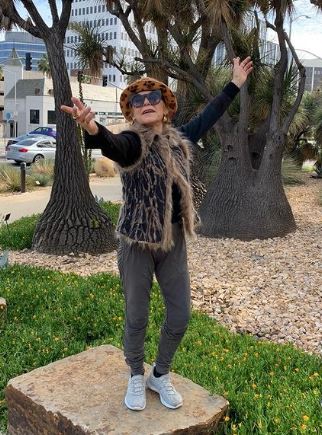 Caroline Ducrocq height