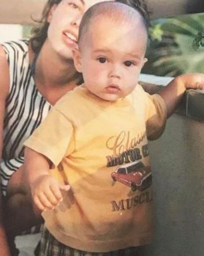Chidhood photo of Sergio with his mom Bárbara Mori