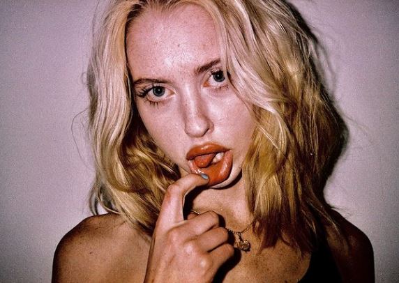 Chloe Cherry facts