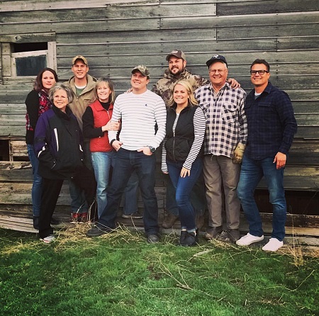 Dave Bateman Father, Mother's Name, Siblings & More