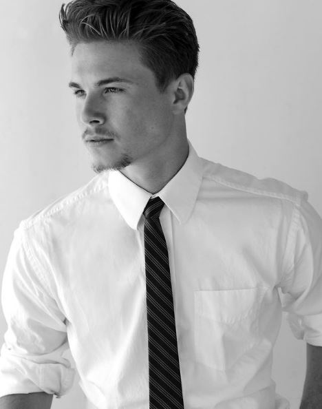 Elias Kacavas bio