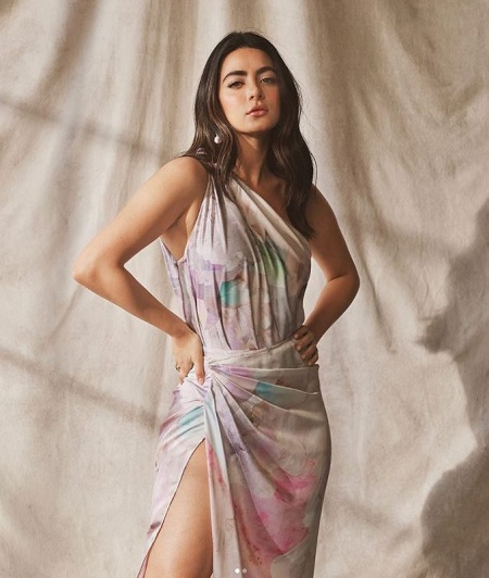 Emeraude Toubia Height, Weight & Physical Appearance