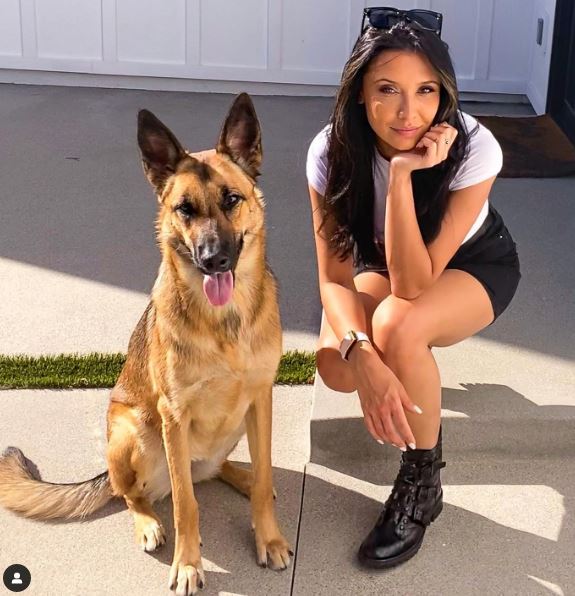 Emily Shah has a pet dog