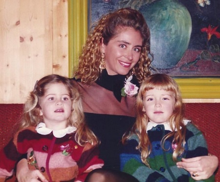 Francesca Ferragni childhood picture with her mother