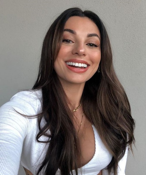 Georgia Hassarati Australian Midwife, Reality TV Celebrity, Model, Social Media Personality, Instagram Star, Influencer, and Digital Content Creator